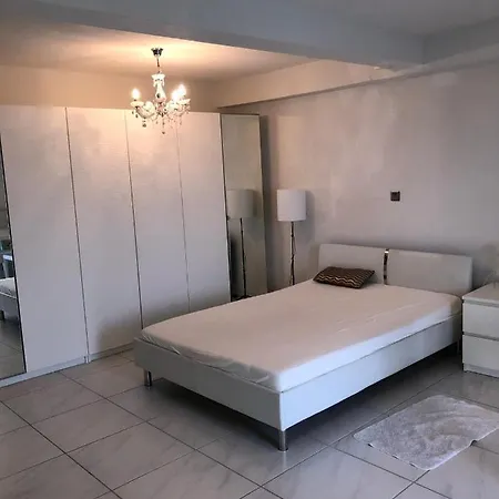 Four Seasons Lake 4*
